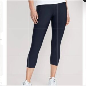 Old Navy high waist powersoft cropped leggings with pockets